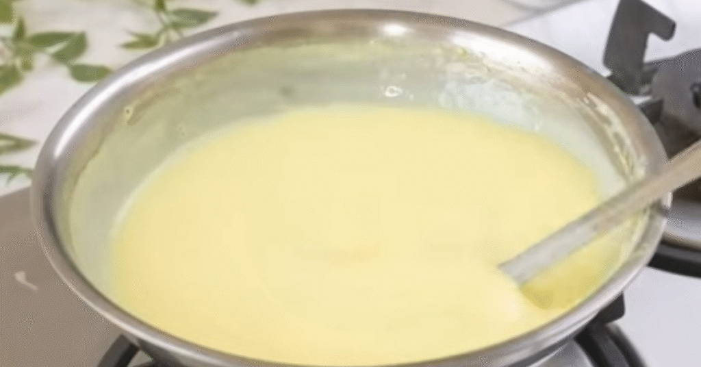 Fruit custard mixed milk